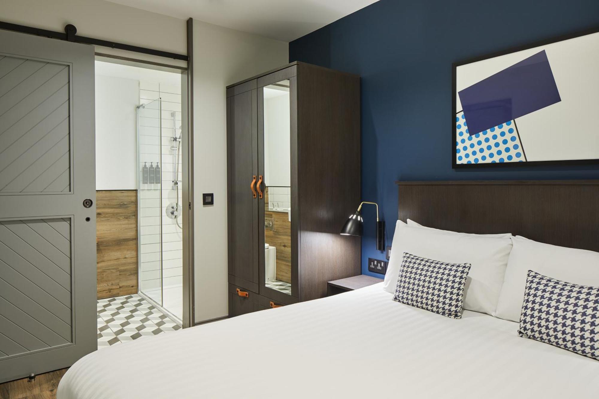 Two-Bedroom Suite,1589559661:JPEG